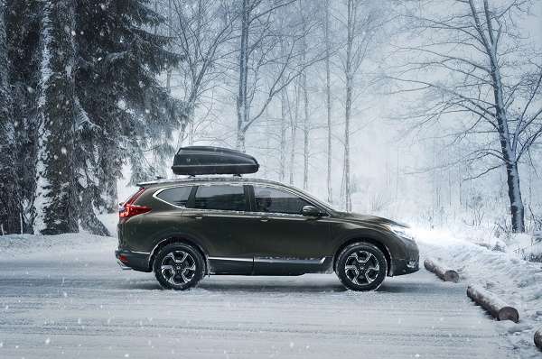 2017_Honda_CR-V_Touring_Snow