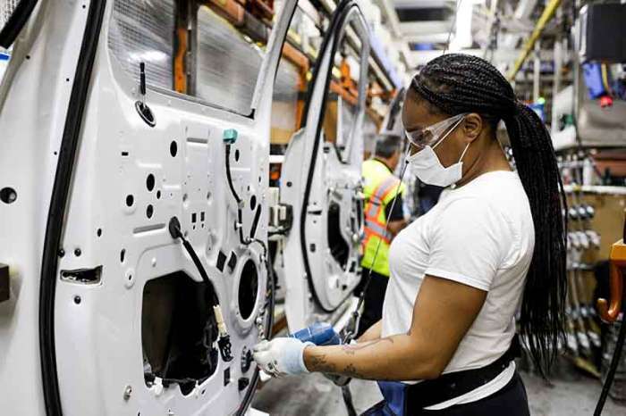 Dearborn Truck Plant workers during pandemic