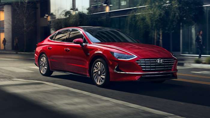 2021 Red hyundai sonata 