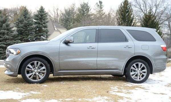 The side profile of the 2013 Dodge Durango R/T