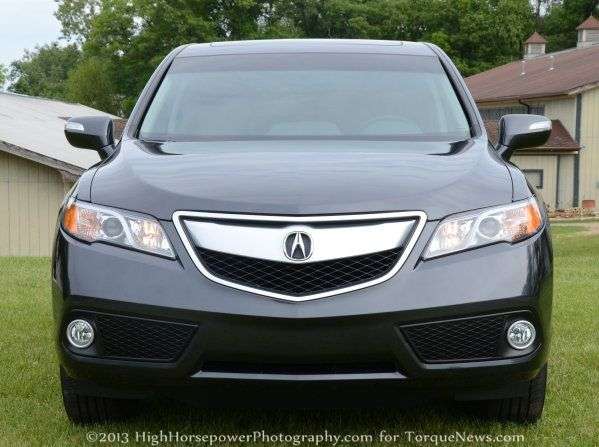 The front end of the 2013 Acura RDX