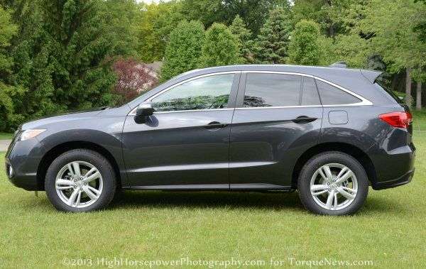 The side profile of the 2013 Acura RDX