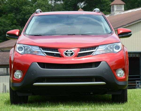 The front end of the 2013 Toyota RAV4 XLE AWD