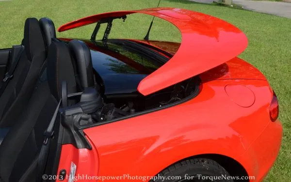 A look at the top storage area of the 2013 Mazda MX-5 Club 