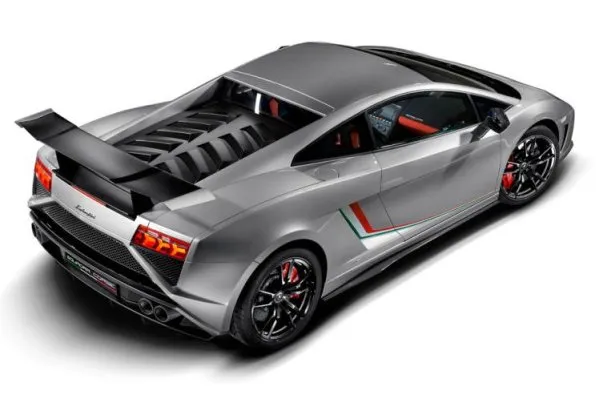 The rear end of the Lamborghini Gallardo LP 570-4 Squadra Corse