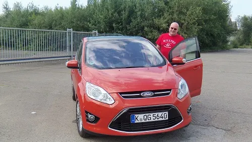 2011 Ford C-Max front view