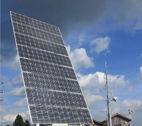 Panneaux photovoltaïques, Centrale solaire de Mont-Soleil, St-Imier WikiMedia