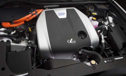 The 2013 Lexus GS450h engine bay