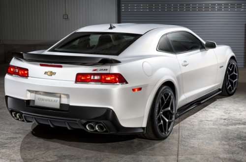 The rear end of the new 2014 Chevrolet Camaro Z/28