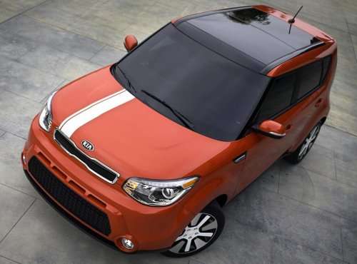 An overheaed shot of the of the 2014 Kia Soul