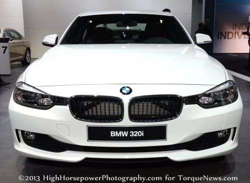 The front end of the BMW 320i