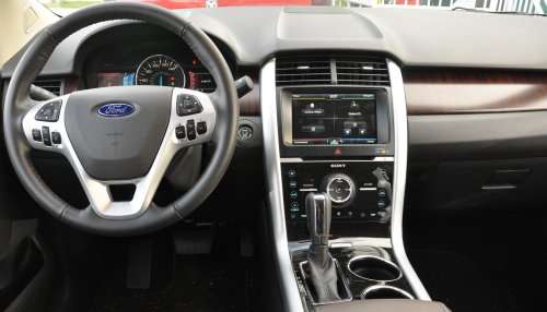 The dash of the Ford Edge Limited EcoBoost