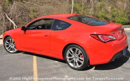 The side profile of the 2013 Hyundai Genesis Coupe 3.8 R-Spec