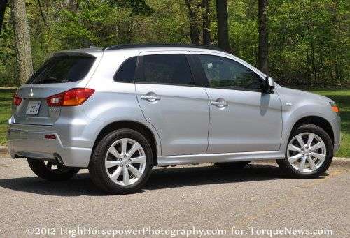 The side profile of the 2012 Mitsubishi Outlander Sport SE AWC