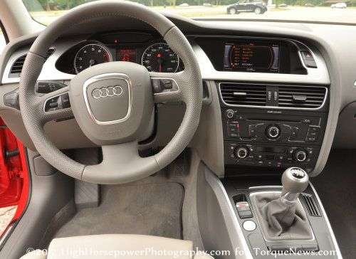 The dash of the 2012 Audi A4 Premium Plus
