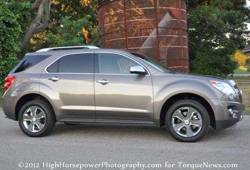 The side profile of the 2012 Chevrolet Equinox AWD LTZ