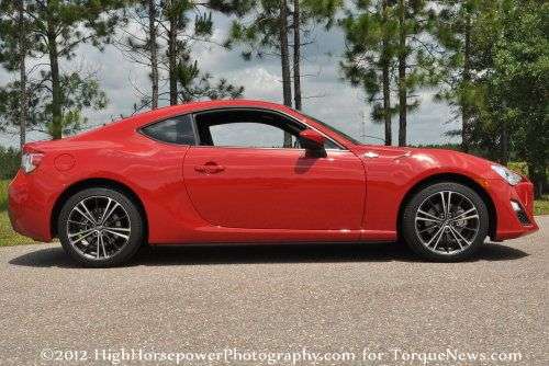 The side profile of the 2013 Scion FR-S