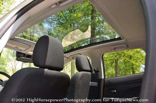 The panoramic roof of the 2012 Mitsubishi Outlander Sport SE AWC