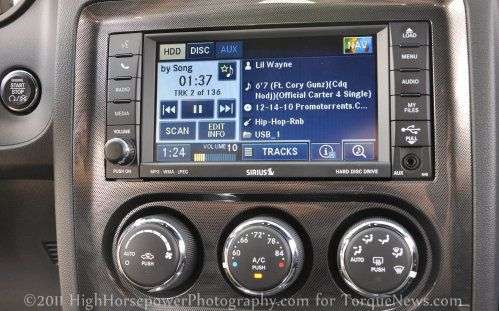 The 2011 Dodge Challenger V6 Rallye stereo face