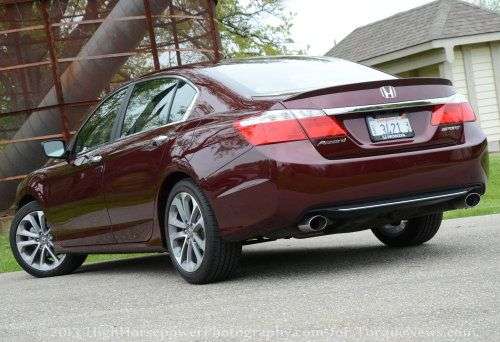 The rear end of the 2013 Honda Accord Sport