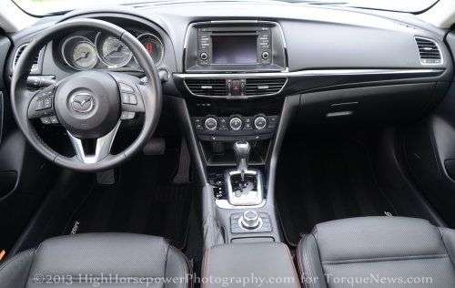 The dash of the 2014 Mazda6 Grand Touring
