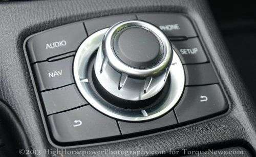 The infotainment control knob of the 2014 Mazda6 Grand Touring