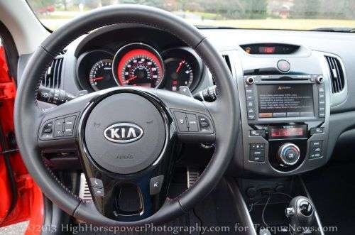The dash of the 2013 Kia Forte Koup SX