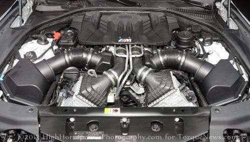 The engine bay of the 2014 BMW M6 Gran Coupe 