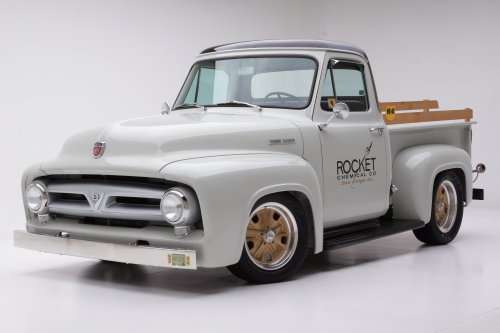 The customized 1953 Ford F100 from the front