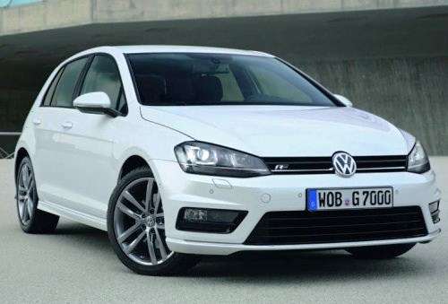 The front end of the 2014 Volkswagen Golf R-Line