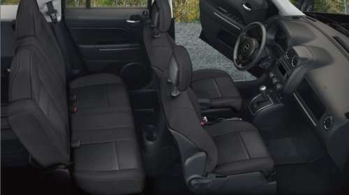 The interior of the 2012 Jeep Compass Latitude 4x4