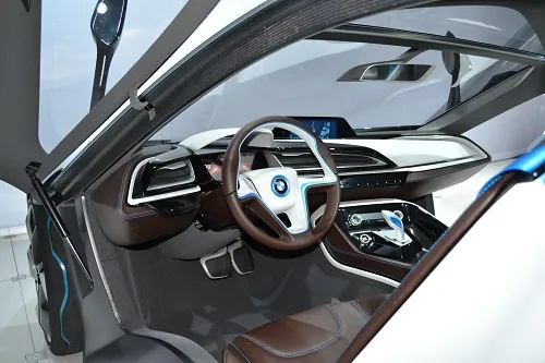 A look a the steeering wheel and dash of the BMW i8