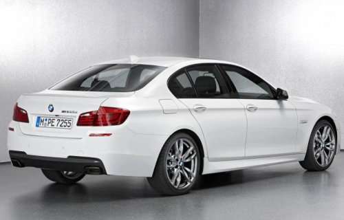 The back end of the BMW M550d xDrive sedan