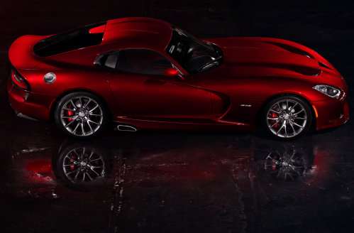 The side profile of the 2013 SRT Viper GTS