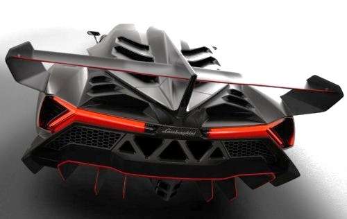The rear end of the Lamborghini Veneno LP740-4