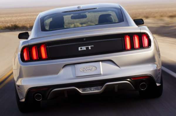 A Solid Rear Axle In The 2015 Ford Mustang Is A Drag Racers