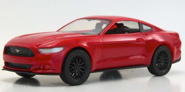 Revell 2015 Ford Mustang GT model
