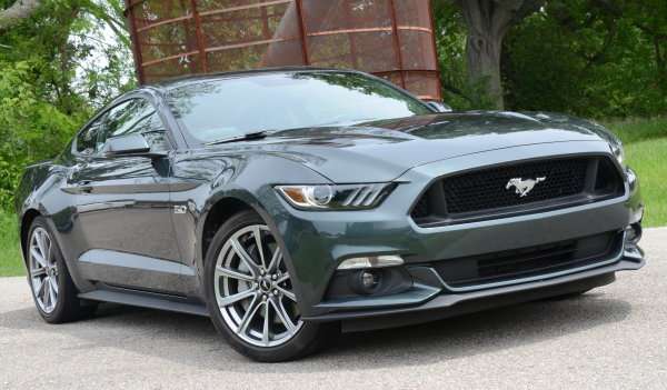 2015 mustang gt fastback in guard green