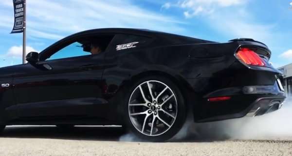 SCT 2015 Mustang GT Burnout