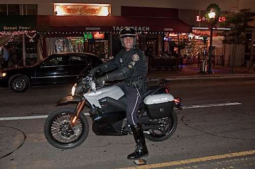 A Police Zero Motorcycles bike and an Officer's first EV ride 