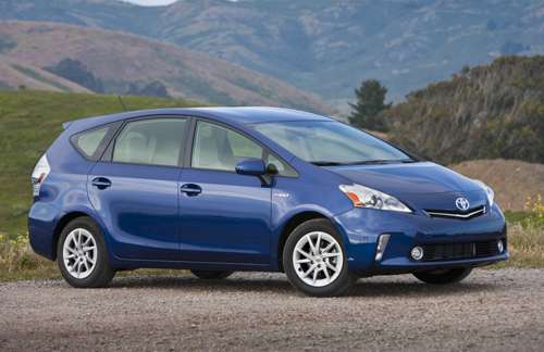 2012 Toyota Prius V Green Car semi-finalist