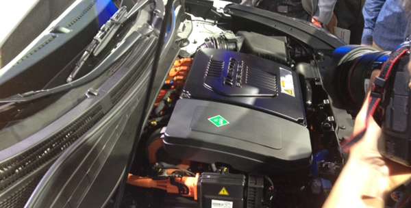 Hyundai fuel cell vehicle engine LA Auto Show