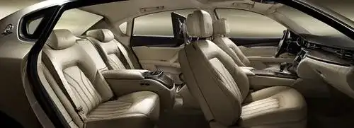 2014 Maserati Quattroporte full interior