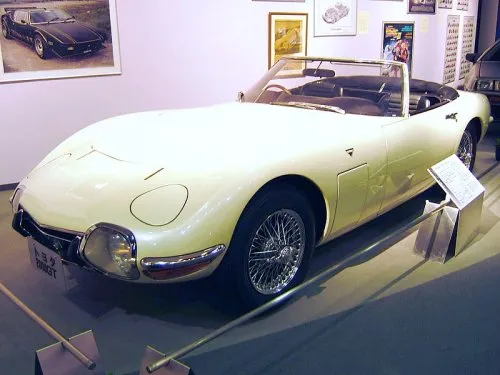GT2000 Bond vehicle (wikimedia)