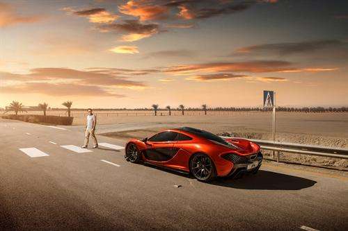 McLaren P1 on the track in Bahrain