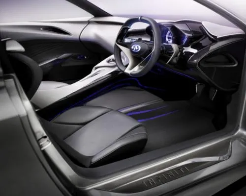 Infiniti Emerg-E driver cockpit