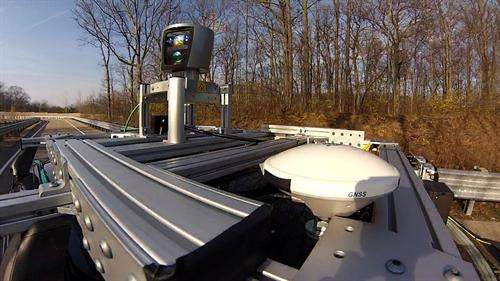 Autonomous driving roof-mounted sensors