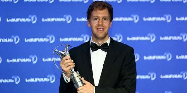 Sebastian Vettel receiving his Sportsman of the Year award
