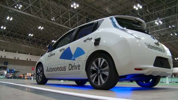 Nissan LEAF Autonomous Driving test vehicle at CEATEC