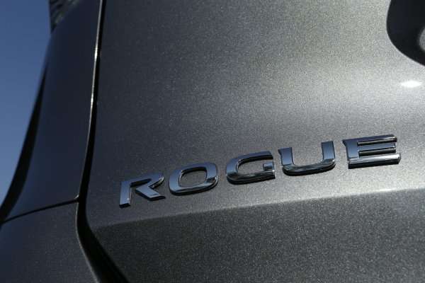 Nissan Rogue nameplate